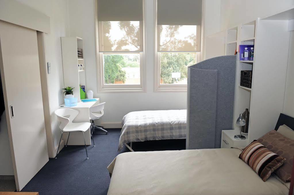 Yarra House Hostel Мелбърн Екстериор снимка
